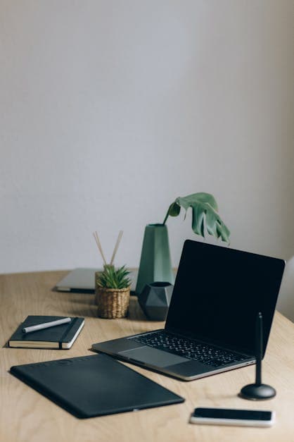 Hard disk esterno collegato a un laptop con cavo USB, diagnostica e recupero dati